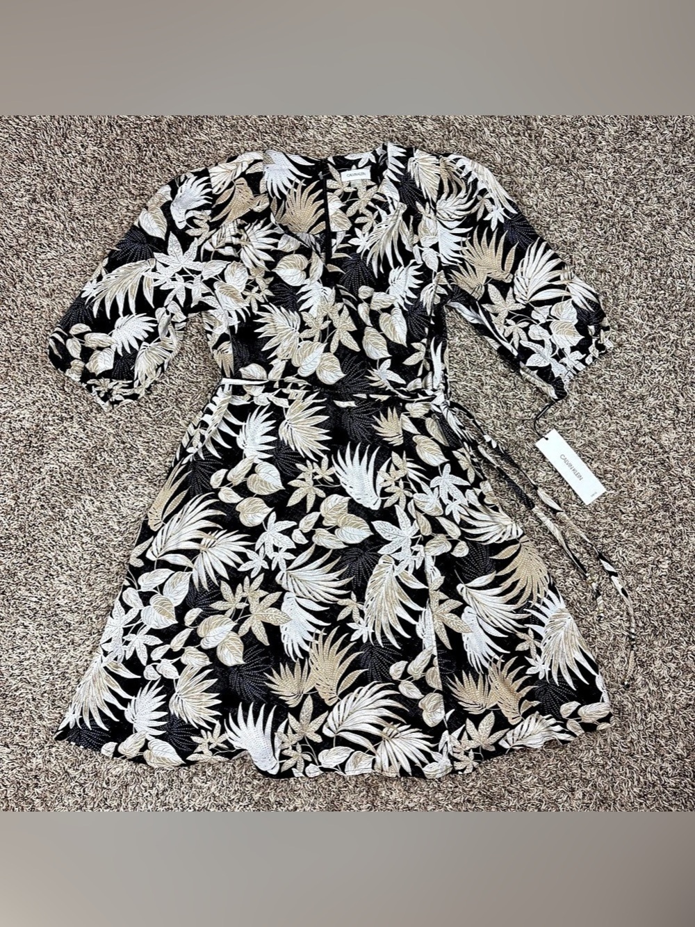 NWT Calvin Klein Womens 14 Black Tropical Leaf Print Short Wrap Dress Tie Waist